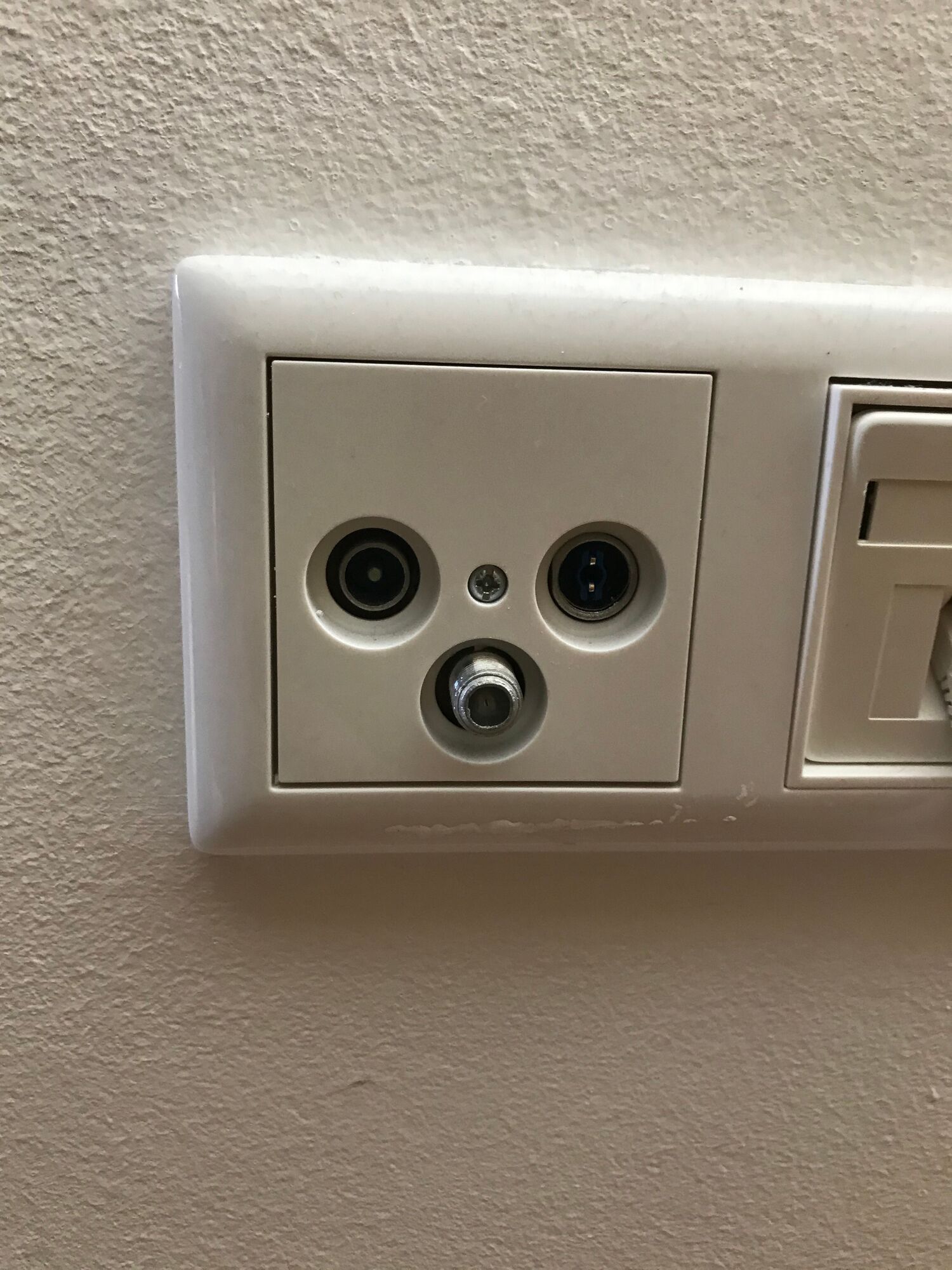 152918i2DEC518C66CF51F6?v=v2.jpg