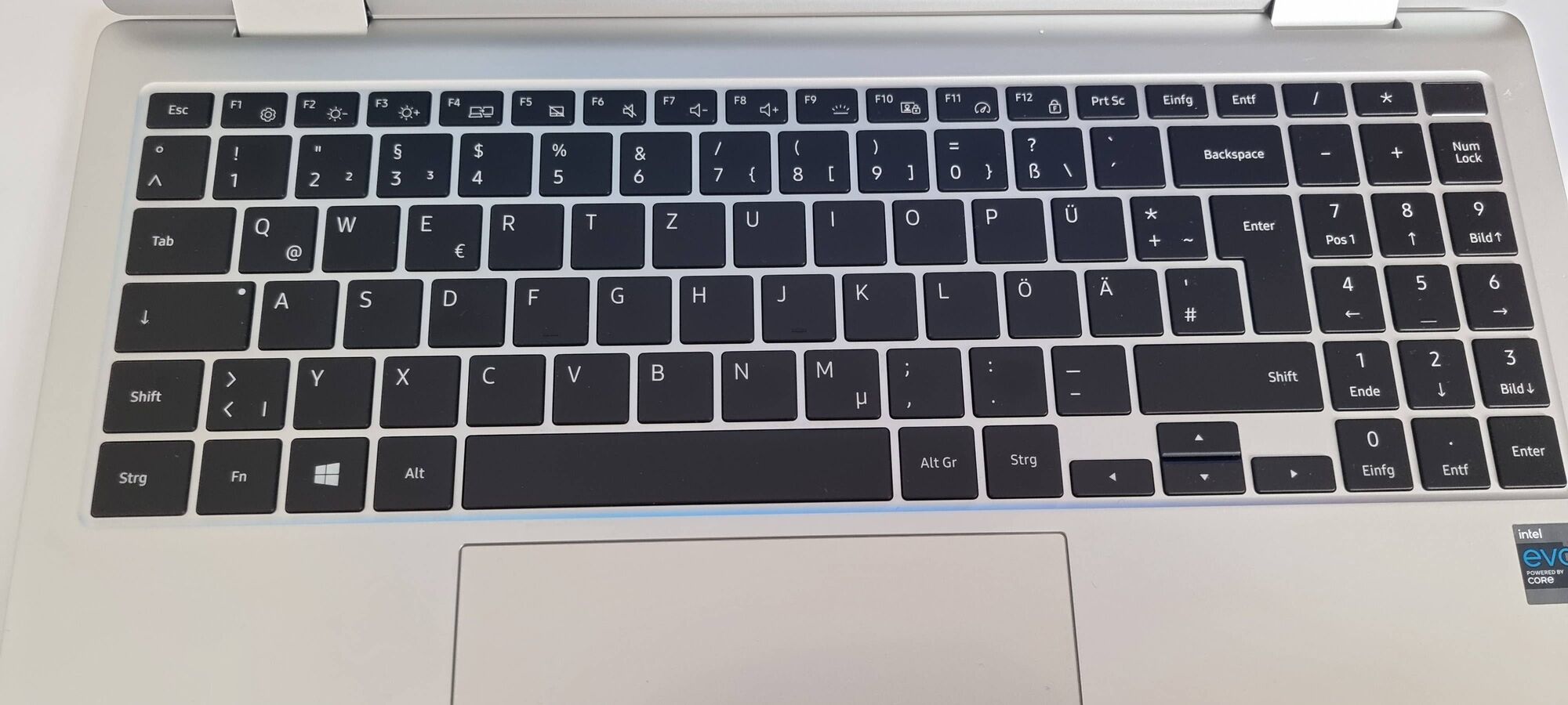 689486i6C81C5590FC6CE46?v=v2.jpg